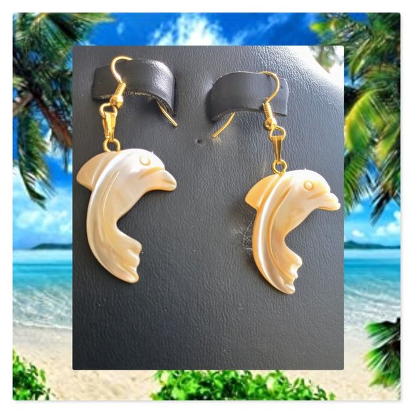 Dolphins - Picture 1 of 1